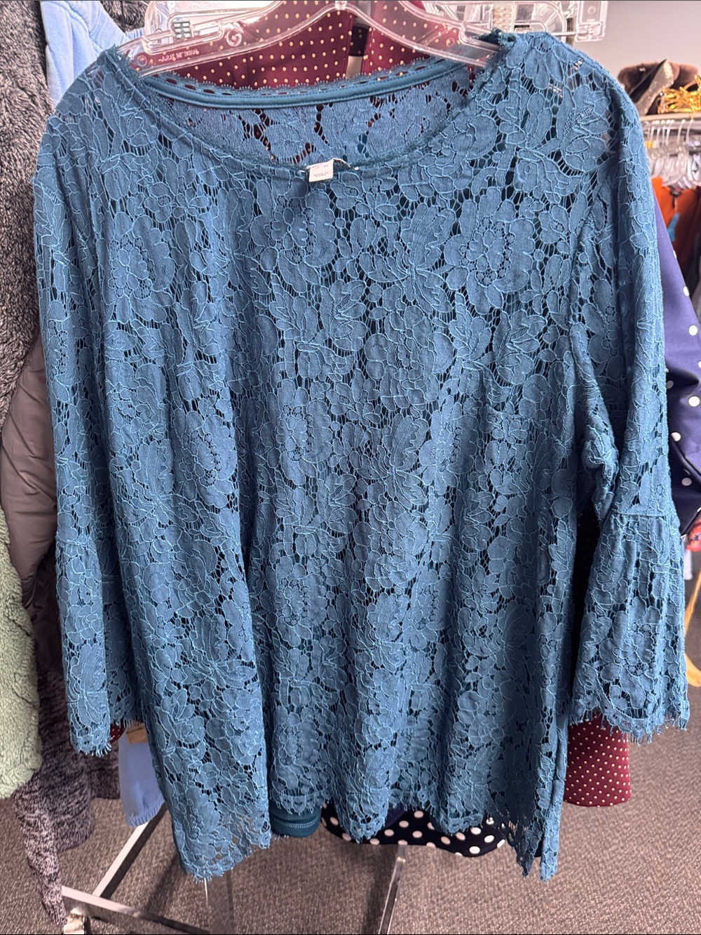 Isaac mizrahi live lace top xl // 092325